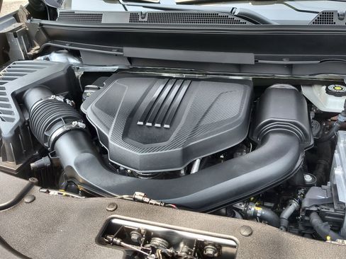 New 2025 GMC Acadia Elevation image 30