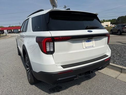 New 2026 Ford Explorer ST-Line image 9