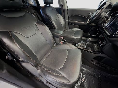 Used 2020 Jeep Compass Limited image 14