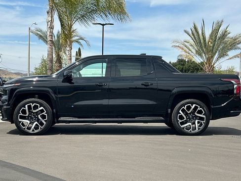 New 2024 Chevrolet Silverado EV RST AWD/4WD image 7