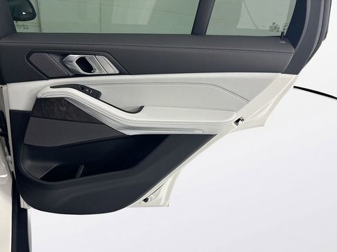 New 2026 BMW X5 xDrive40i AWD/4WD image 26