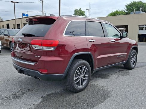 Used 2017 Jeep Grand Cherokee Limited w/ Trailer Tow Group IV AWD/4WD image 7