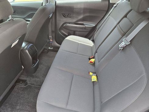 Used 2025 Hyundai Kona SE FWD image 14