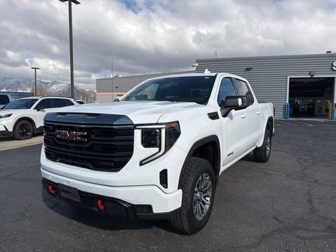 Used 2023 GMC Sierra 1500 AT4 image 17