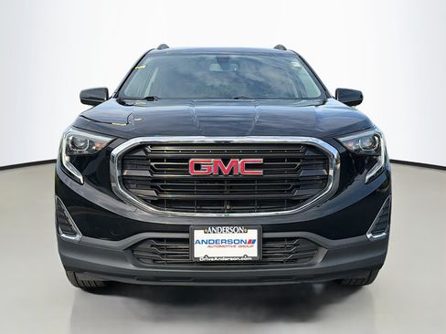 Used 2018 GMC Terrain SLE w/ Driver Convenience Package FWD image 16