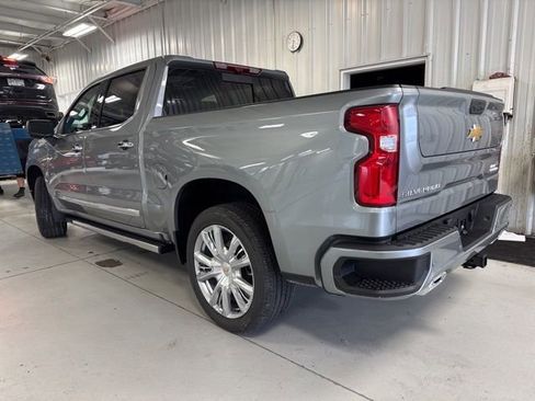 New 2026 Chevrolet Silverado 1500 High Country AWD/4WD image 9