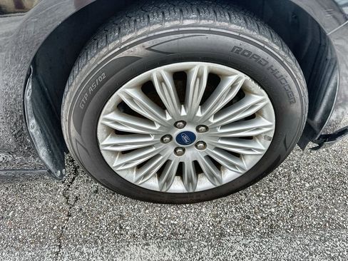 Used 2014 Ford Fusion SE w/ Equipment Group 502A FWD image 10