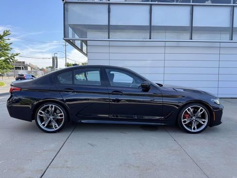 Used 2023 BMW M550i xDrive w/ Executive Package AWD/4WD image 4