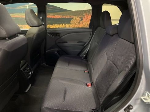 Used 2025 Subaru Forester Premium AWD/4WD image 49