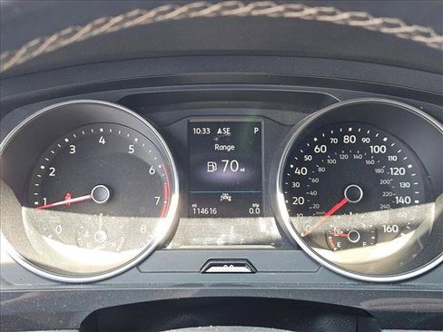 Used 2021 Volkswagen Tiguan SE R-Line FWD image 13