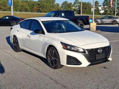 Used 2024 Nissan Altima 2.5 SR