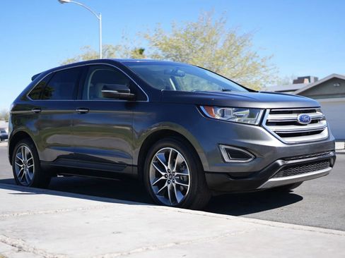 Used 2017 Ford Edge Titanium w/ Technology Package FWD image 17
