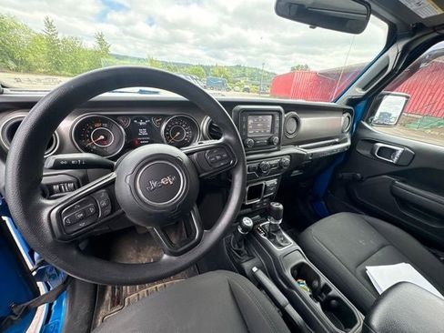 Used 2021 Jeep Wrangler Sport AWD/4WD image 13