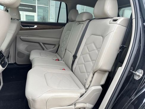 Used 2024 Volkswagen Atlas SE image 12