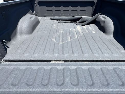 Used 2025 RAM 2500 Big Horn AWD/4WD image 20