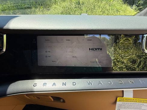 New 2026 Jeep Grand Wagoneer Summit AWD/4WD image 34