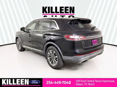 Used 2020 Lincoln Nautilus FWD w/ Equipment Group 101A image 6