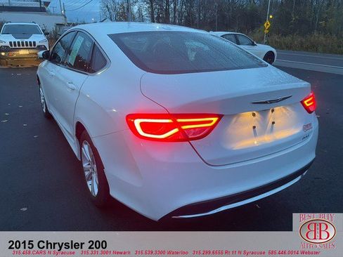 Used 2015 Chrysler 200 Limited w/ Convenience Group FWD image 5