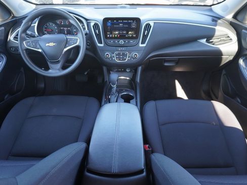Used 2024 Chevrolet Malibu LT image 15