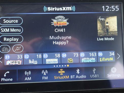 Used 2023 Nissan Kicks SV image 18