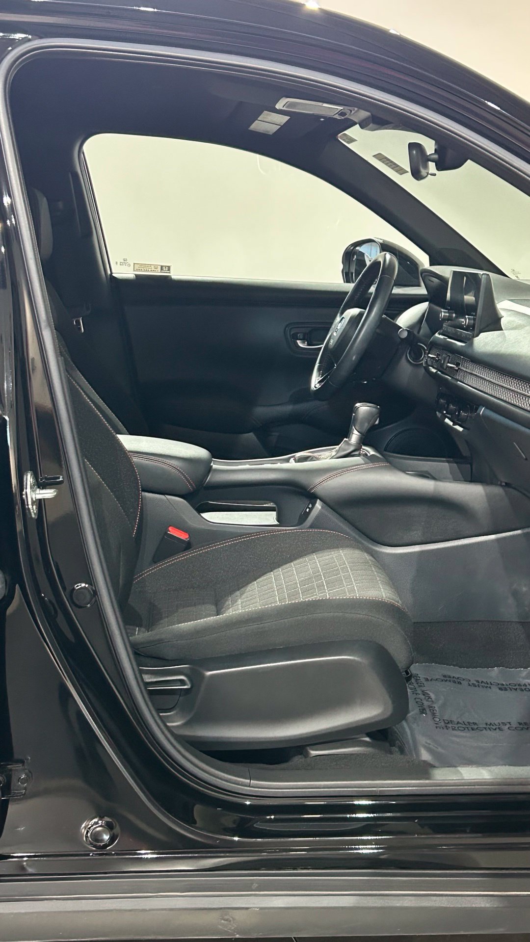 Used 2024 Honda HR-V Sport image 47