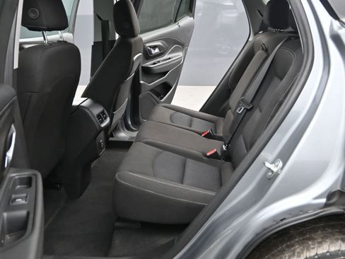 Used 2024 GMC Terrain SLE image 14