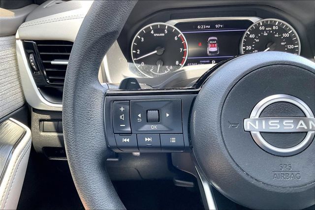 Used 2023 Nissan Rogue SV FWD image 18
