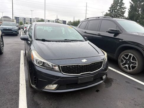 Used 2017 Kia Forte EX FWD image 5