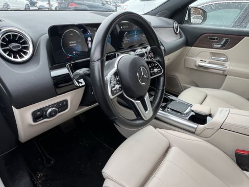 Used 2023 Mercedes-Benz GLA 250 4MATIC image 17