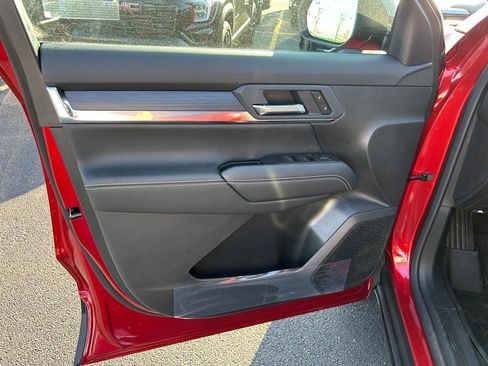 New 2026 GMC Terrain Elevation w/ LPO, Floor Liner Package image 5