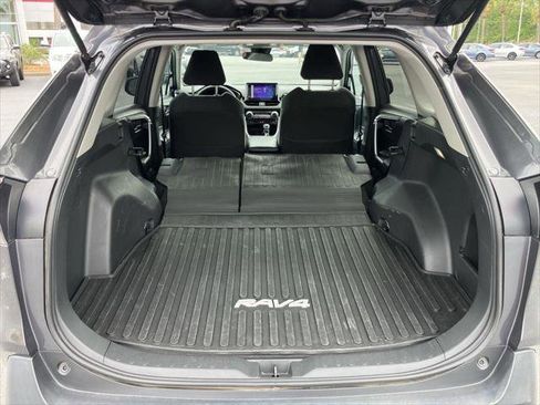 Certified 2025 Toyota RAV4 LE FWD image 25