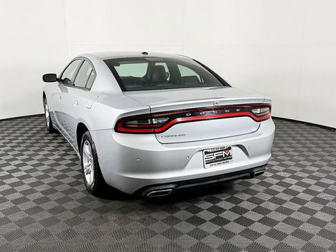 Used 2019 Dodge Charger SXT w/ Leather Interior Group image 10