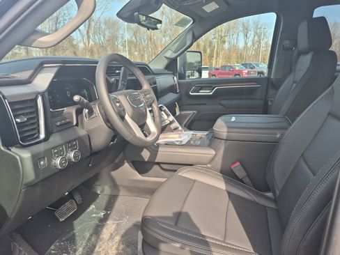 New 2026 GMC Sierra 2500 Denali w/ Technology Package AWD/4WD image 9