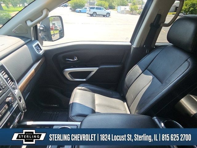 Used 2017 Nissan Titan SL w/ SL Towing Convenience Package AWD/4WD image 23