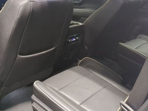 Used 2025 GMC Yukon Elevation AWD/4WD image 22