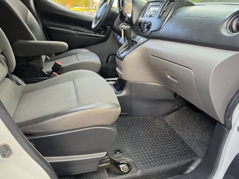 Used 2017 Nissan NV200 SV w/ Back Door Glass Package FWD image 19