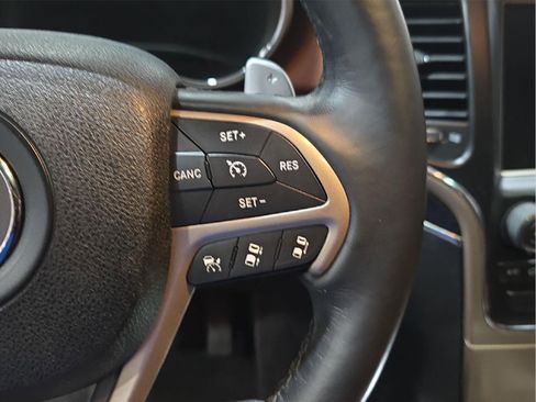 Used 2016 Jeep Grand Cherokee Summit image 14