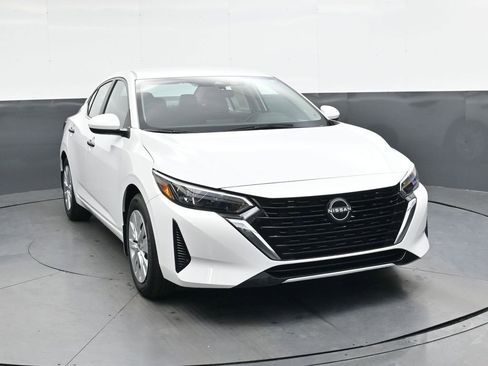 Certified 2025 Nissan Sentra S image 2