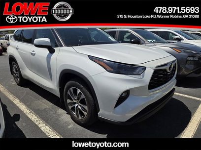 Used 2024 Toyota Highlander XLE