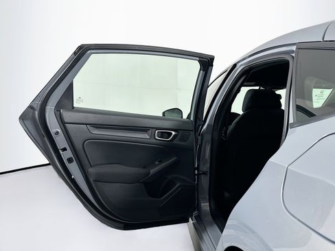 Used 2025 Honda Civic Sport image 25