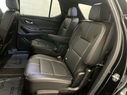Used 2023 Chevrolet Traverse RS w/ LPO, Floor Liner Package FWD image 19