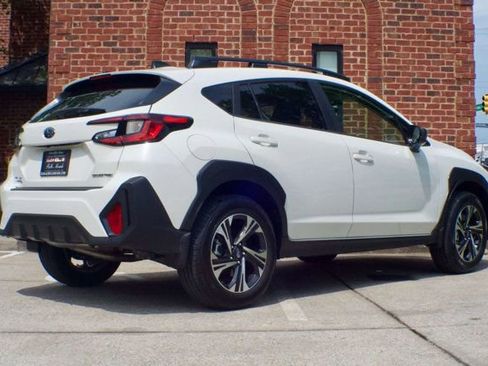 Used 2025 Subaru Crosstrek 2.0i Premium AWD/4WD image 5