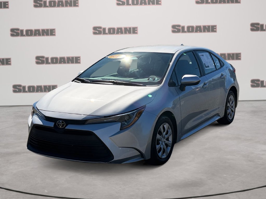 Used 2025 Toyota Corolla LE FWD image 1