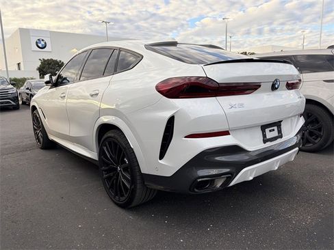 Certified 2026 BMW X6 xDrive40i w/ Climate Comfort Package image 8