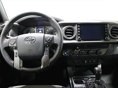 Certified 2023 Toyota Tacoma TRD Off-Road image 12