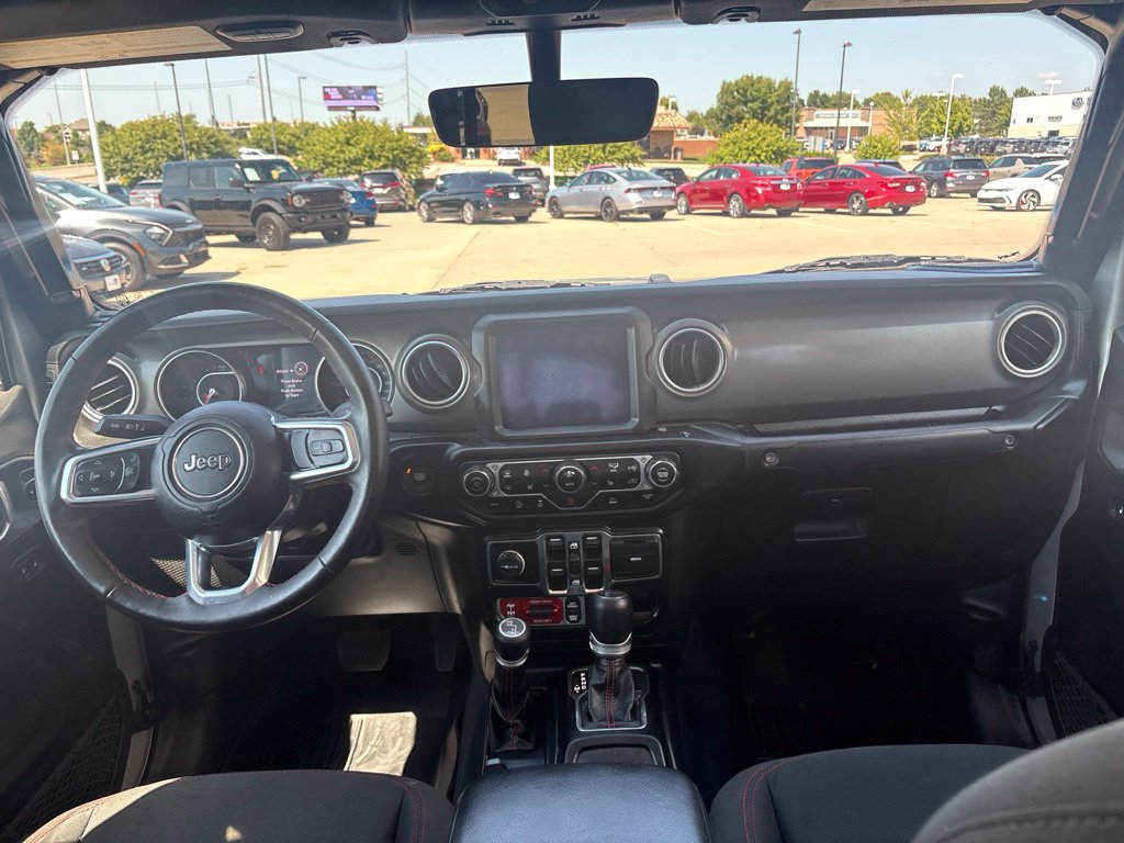 Used 2022 Jeep Gladiator Rubicon w/ Cold Weather Group AWD/4WD image 32
