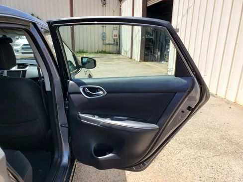 Used 2019 Nissan Sentra SV FWD image 26