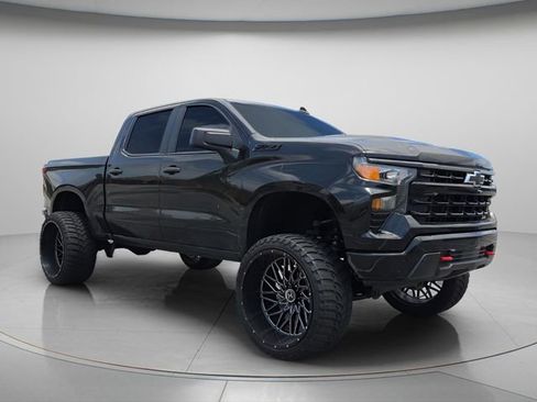 Used 2022 Chevrolet Silverado 1500 Custom Trail Boss w/ LPO, Dark Essentials Package AWD/4WD image 8