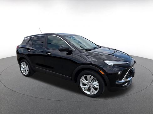 Used 2025 Buick Encore GX Preferred FWD image 2