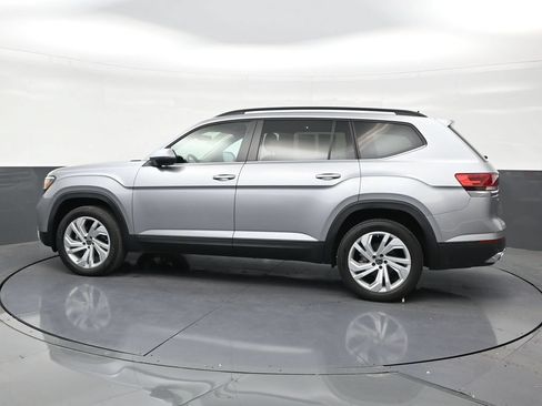Used 2022 Volkswagen Atlas SE FWD image 2